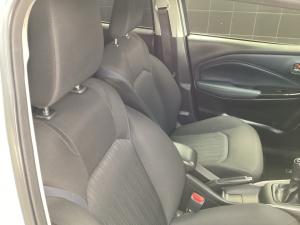 Toyota Starlet 1.5 XR manual - Image 17
