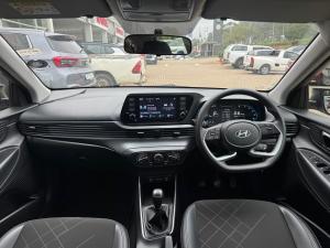 Hyundai i20 1.2 Premium - Image 6
