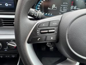 Hyundai i20 1.2 Premium - Image 9