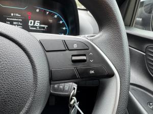 Hyundai i20 1.2 Premium - Image 10