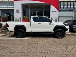Toyota Hilux 2.8GD-6 Xtra cab Legend auto - Image 3