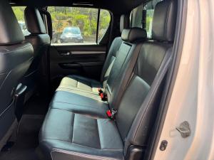 Toyota Hilux 2.8GD-6 double cab 4x4 Legend RS manual - Image 17