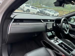 Jaguar F-Pace D200 AWD S - Image 7