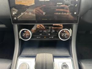 Jaguar F-Pace D200 AWD S - Image 16
