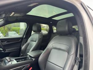 Jaguar F-Pace D200 AWD S - Image 21