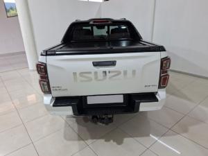 Isuzu D-Max 3.0TD double cab V-Cross - Image 5