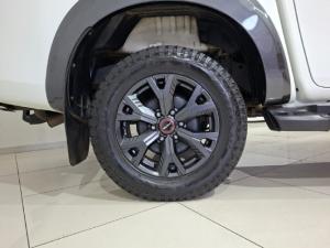 Isuzu D-Max 3.0TD double cab V-Cross - Image 6