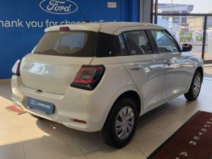 Suzuki Swift 1.2 GL - Image 6