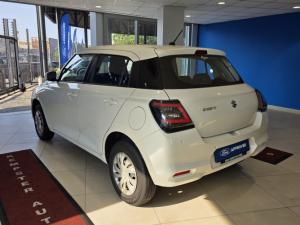 Suzuki Swift 1.2 GL - Image 7