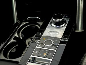 Land Rover Discovery HSE Td6 - Image 14