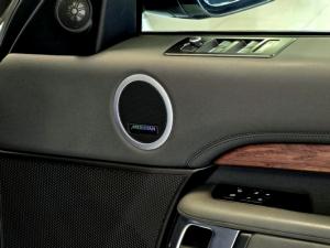 Land Rover Discovery HSE Td6 - Image 16