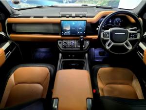 Land Rover Defender 110 D300 X-Dynamic HSE - Image 13