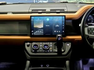 Land Rover Defender 110 D300 X-Dynamic HSE - Image 19