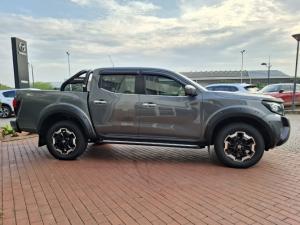 Nissan Navara 2.5DDTi double cab LE Plus - Image 3