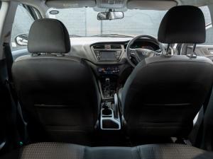 Hyundai i20 1.4 Motion auto - Image 12