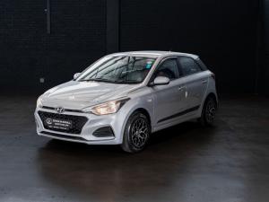 Hyundai i20 1.4 Motion auto - Image 2
