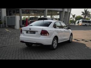 Volkswagen Polo sedan 1.6 Comfortline auto - Image 2