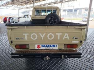 Toyota Land Cruiser 79 4.5D-4D LX V8 single cab - Image 6