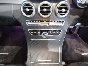 Mercedes-Benz C200 Cabrio automatic - Image 10