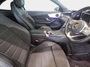 Mercedes-Benz C200 Cabrio automatic - Image 11