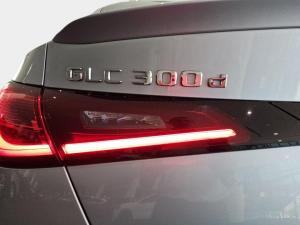 Mercedes-Benz GLC GLC300d coupe 4Matic Avantgarde - Image 15