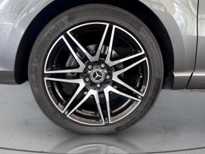 Mercedes-Benz V-Class V250d Avantgarde AMG Line - Image 9