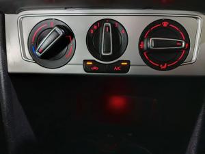 Volkswagen Polo hatch 1.2TSI Highline - Image 21