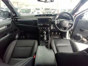 Toyota Hilux 2.8GD-6 Xtra cab 4x4 Legend manual - Image 6