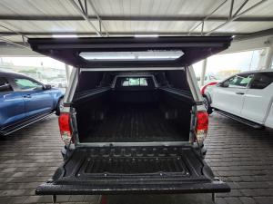 Toyota Hilux 2.4GD-6 single cab Raider manual - Image 13