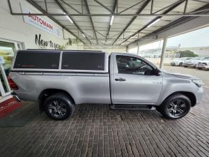 Toyota Hilux 2.4GD-6 single cab Raider manual - Image 3