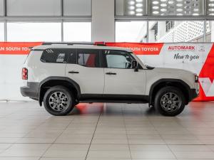Toyota Land Cruiser Prado 2.8GD VX-R - Image 3