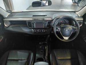 Toyota RAV4 2.0 GX auto - Image 6