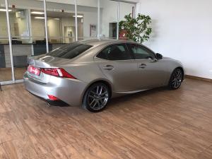 Lexus IS 350 F Sport - Image 2