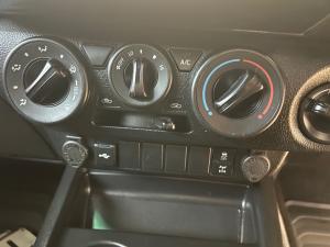 Toyota Hilux 2.8GD-6 Xtra cab 4x4 Legend 55 - Image 13