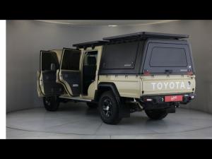 Toyota Land Cruiser 79 2.8GD-6 double cab auto - Image 25