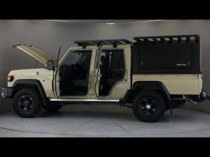 Toyota Land Cruiser 79 2.8GD-6 double cab auto - Image 26