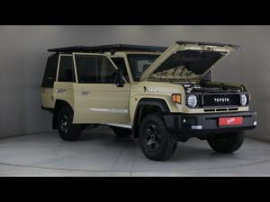 Toyota Land Cruiser 79 2.8GD-6 double cab auto - Image 29