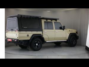 Toyota Land Cruiser 79 2.8GD-6 double cab auto - Image 2