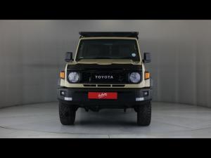 Toyota Land Cruiser 79 2.8GD-6 double cab auto - Image 4