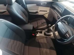 Kia Carens 1.5 LS - Image 10