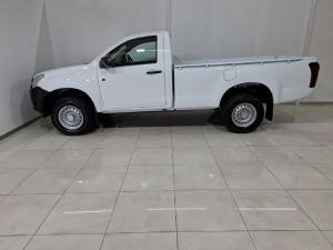 Isuzu D-Max Gen 6 250C single cab Fleetside - Image 2