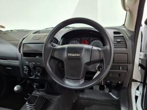 Isuzu D-Max Gen 6 250C single cab Fleetside - Image 10