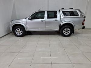 Isuzu KB 300 TDi LXD/C - Image 2