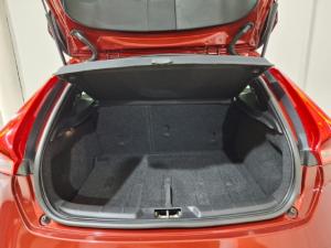Volvo V40 T3 Kinetic - Image 12