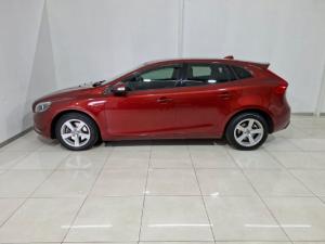 Volvo V40 T3 Kinetic - Image 2