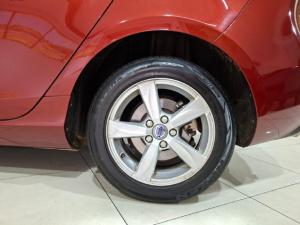 Volvo V40 T3 Kinetic - Image 6
