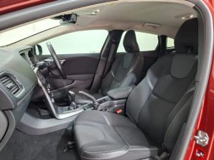 Volvo V40 T3 Kinetic - Image 8