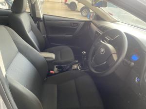 Toyota Corolla Quest 1.8 Plus manual - Image 4