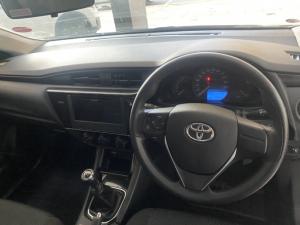 Toyota Corolla Quest 1.8 Plus manual - Image 5