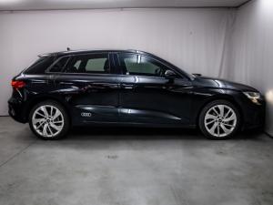 Audi A3 sedan 35TFSI - Image 13